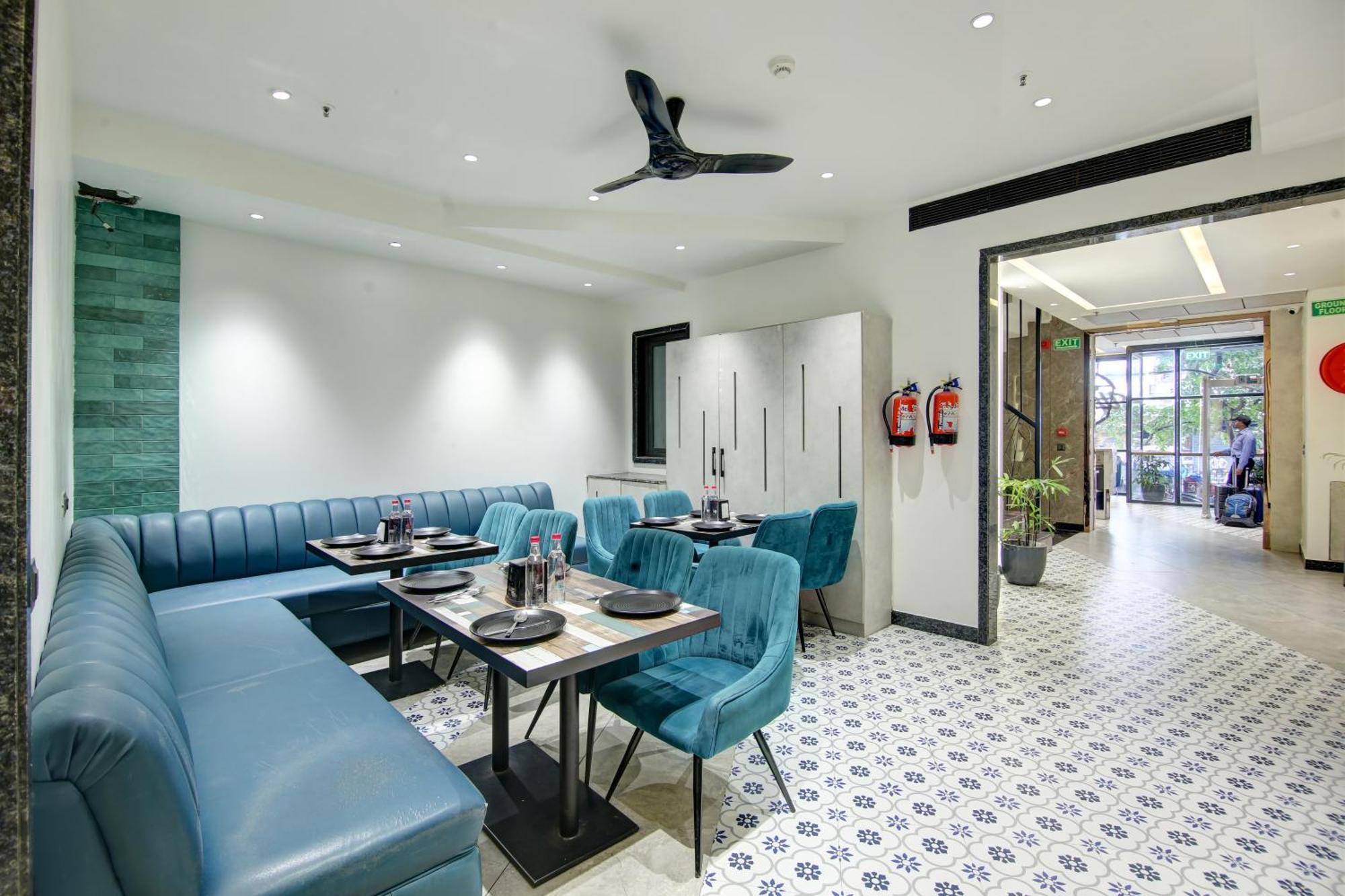 Hotel Uptown - 1Km Connaught Place New Delhi Exterior photo
